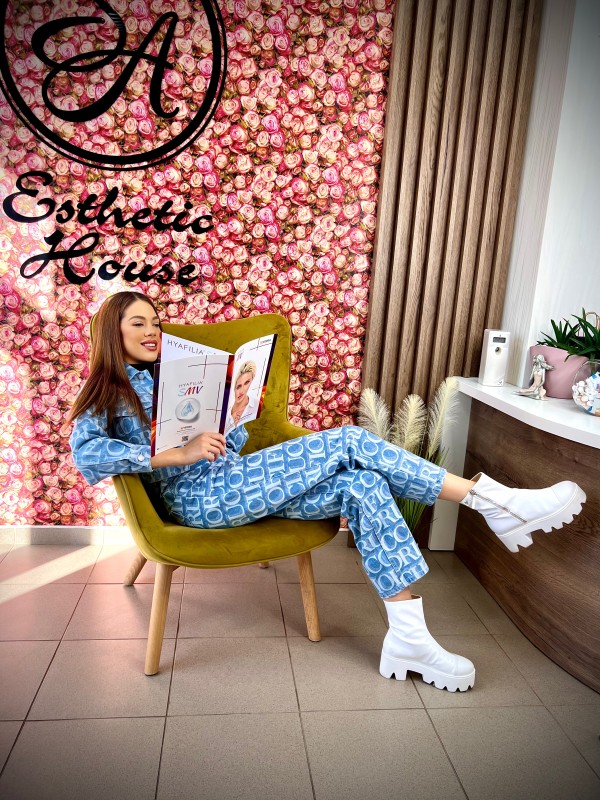 Esthetic House - салон за красота Варна.